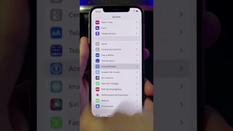 ► Ativar ou Desativar o Brilho Automático no iPhone Passo a Passo #Shorts