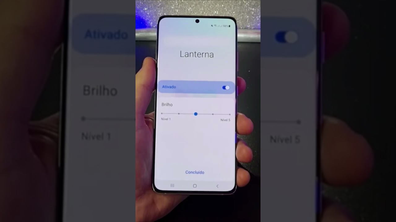 Ative ou desative a lanterna do Samsung de forma rápida e fácil #Shorts